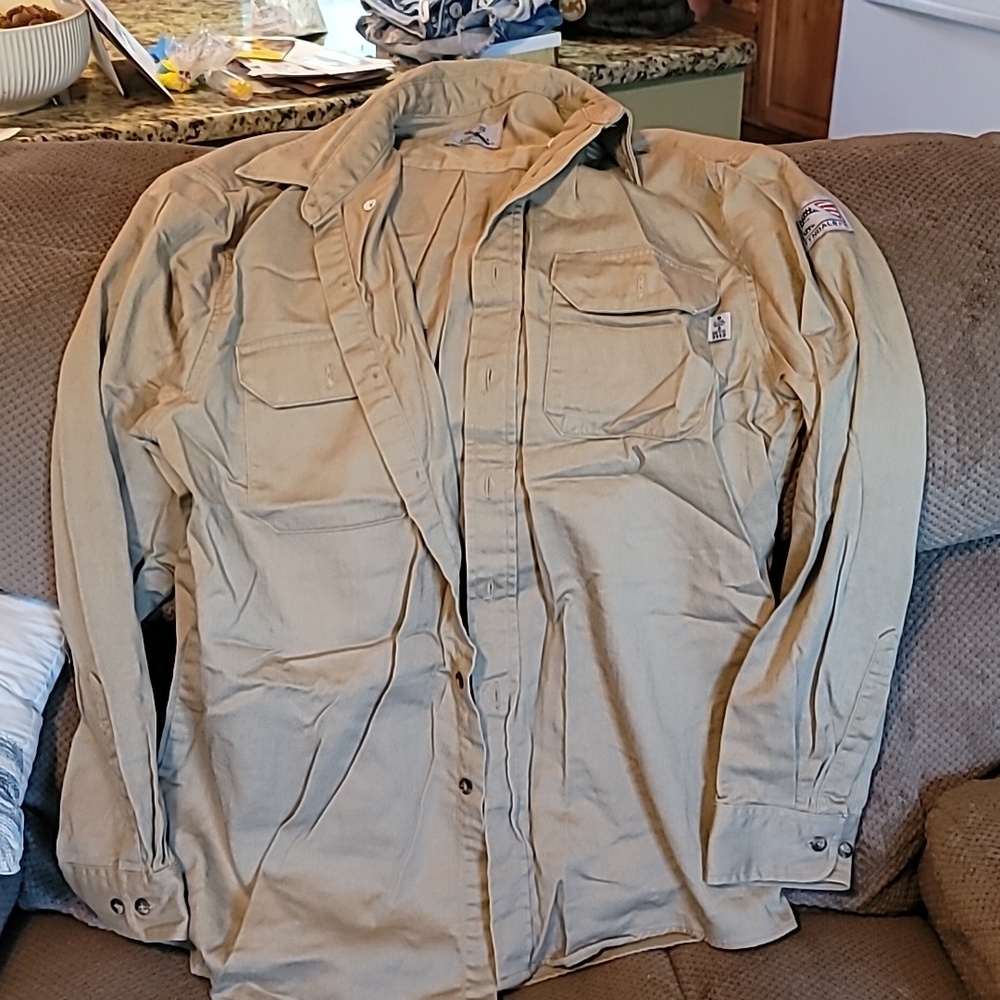 Men's Tyndale Flame Resistant Long Sleeve Button Down
